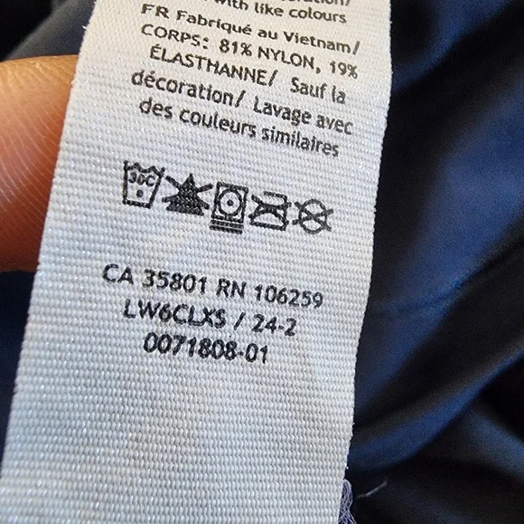 Lululemon High- Rise Cropped Align 17" Inseam Size 12 - Picture 5 of 6